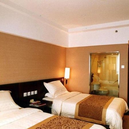 Dong Fang Hotel Pequim Exterior foto